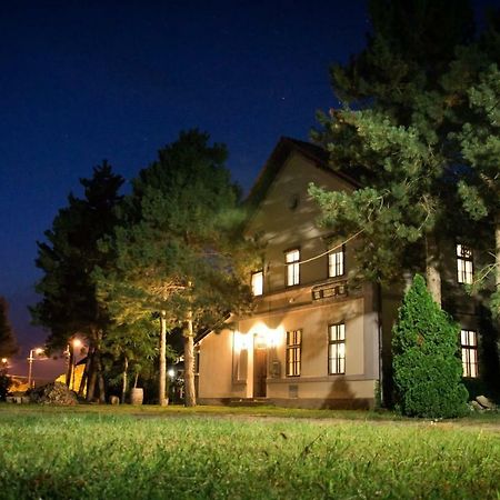 Locomotiv Vendégház Hercegszanto Extérieur photo